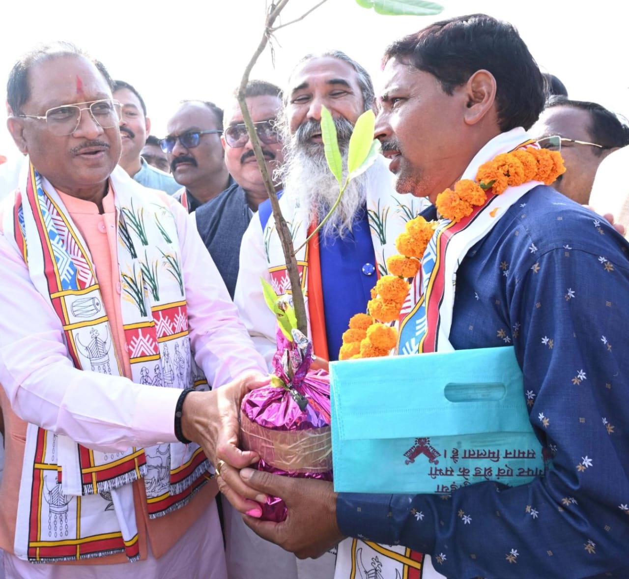 मुख्यमंत्री श्री विष्णु देव साय ने प्रदेशव्यापी धान खरीदी महापर्व का किया शुभारंभ
